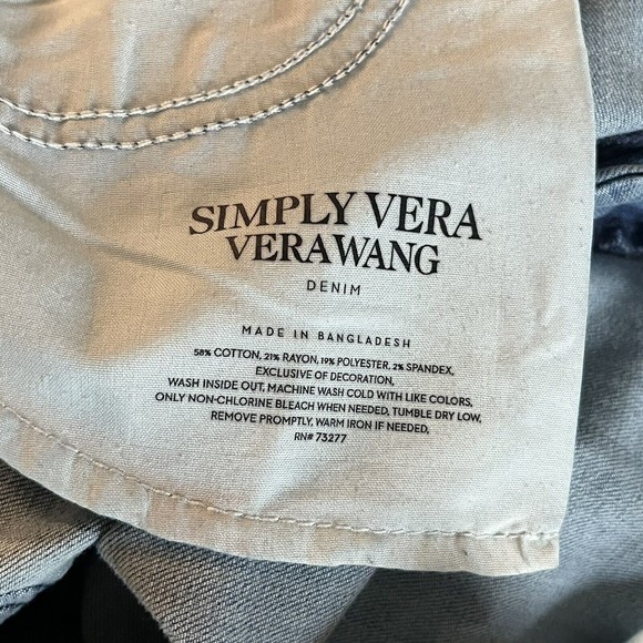 Simply Vera Vera Wang Skinny Jeans Embroidered Women Size 12 Capri Light Denim - Picture 11 of 11